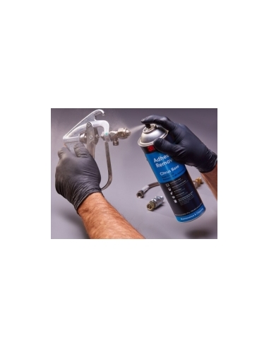 Detergente, spray, 3M, Industrial Cleaner, bomboletta 500 ml, applicato su un pezzo metallico